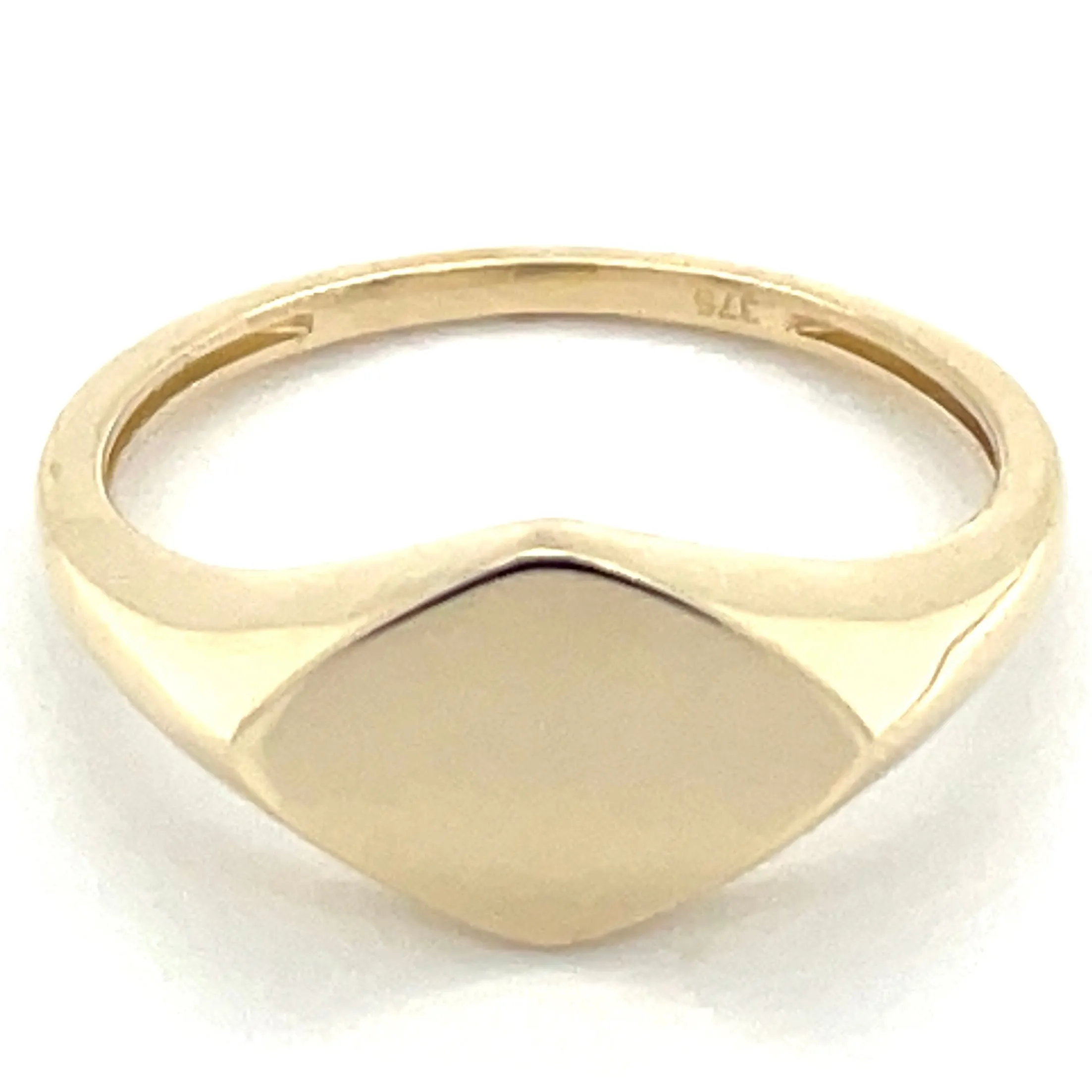 9ct Yellow Gold Diamond Shaped Ring