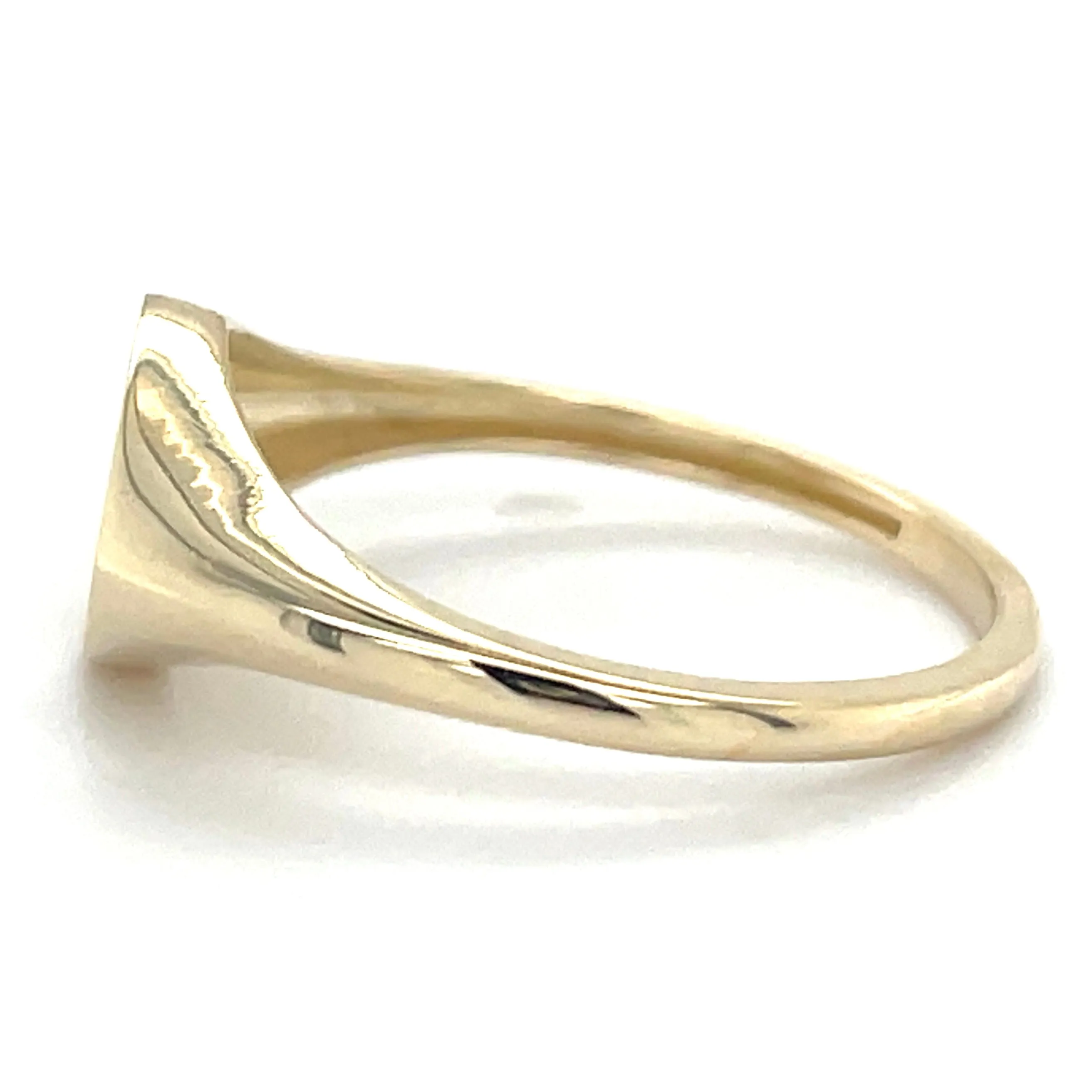 9ct Yellow Gold Diamond Shaped Ring