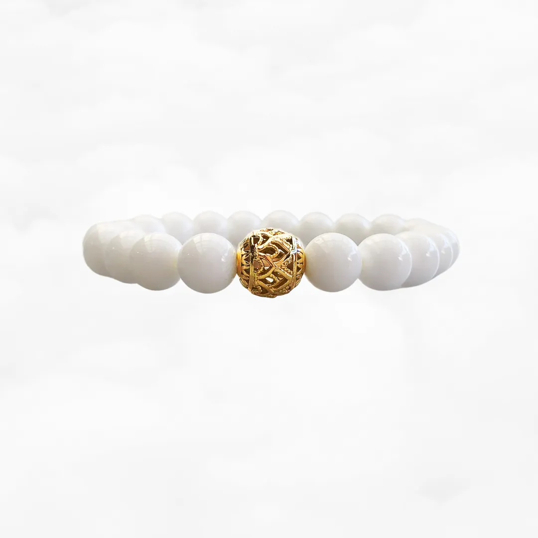 Beaded Tridacna Bracelet with Lotus