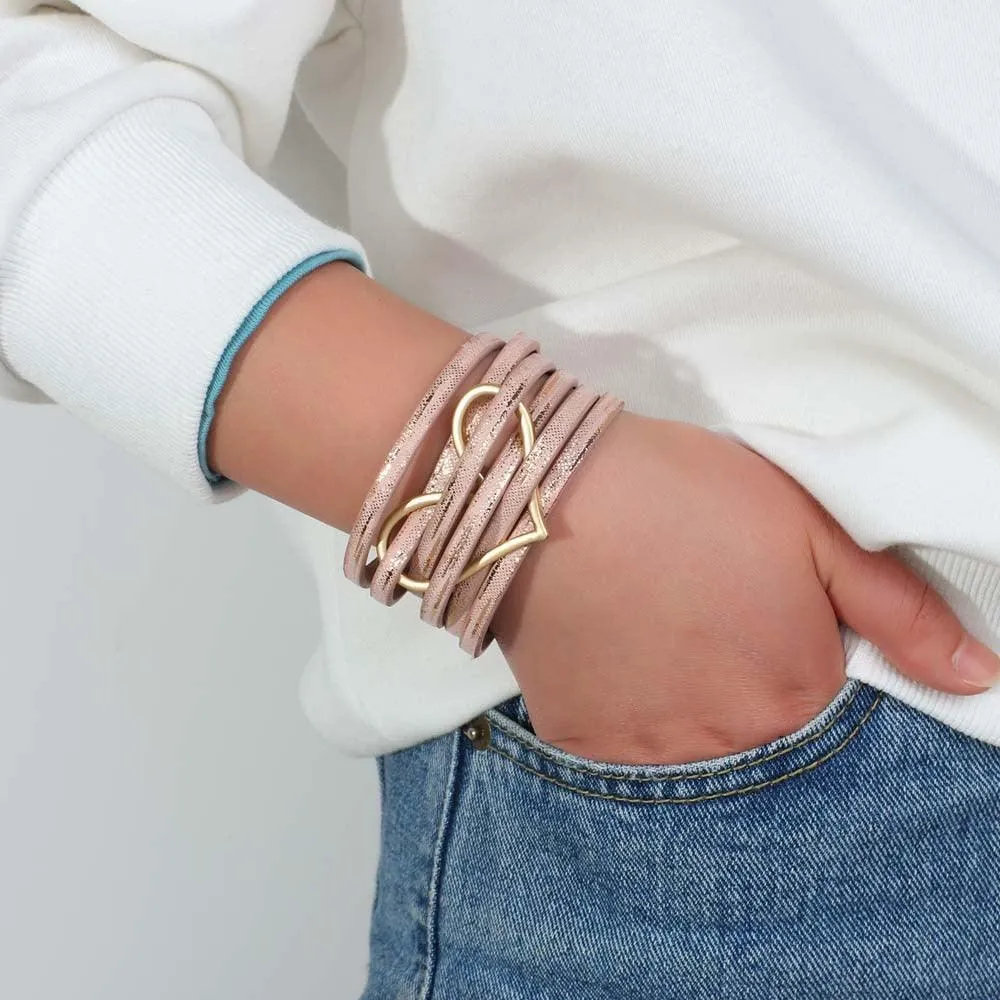 'Big Heart' Charm Cuff Bracelet - brown