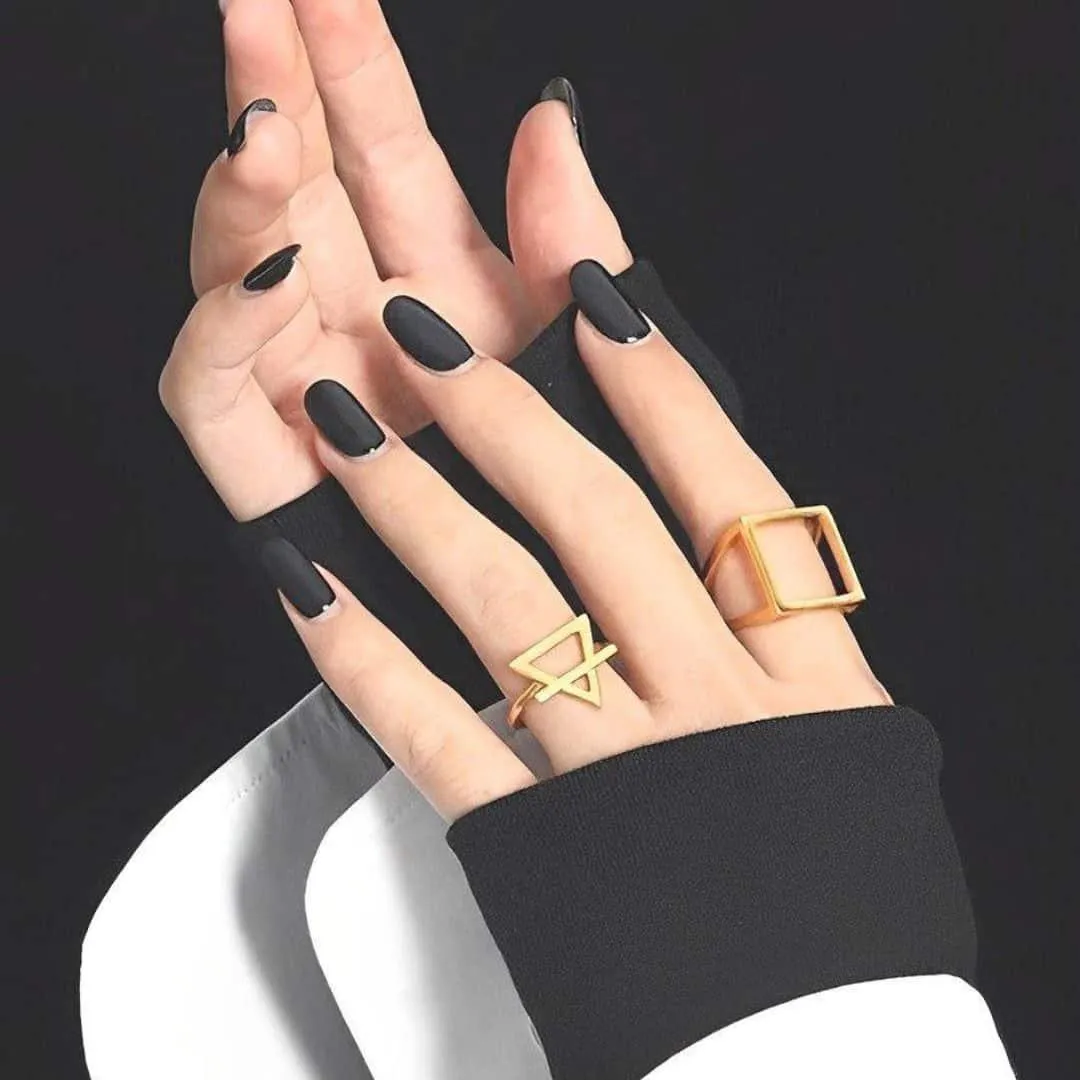 Bold Triangle Ring - Urania