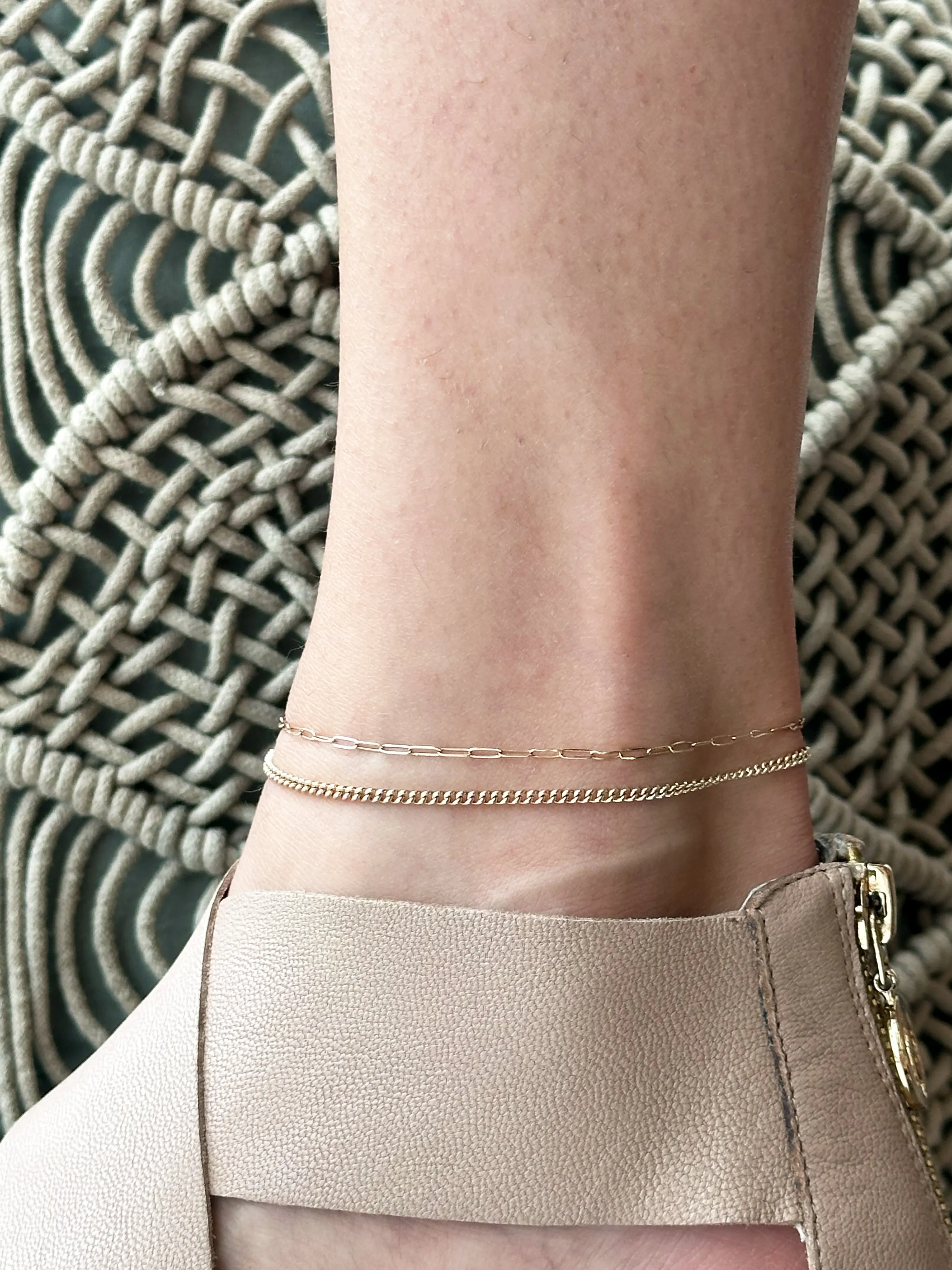 Classique Mini Paper Clip Anklet