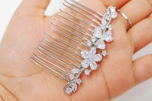 Cubic Zirconia Minimalist Diamond Floral leaves Bridal Hair Comb, Bridal Hair Accessories, Wedding Hair Accessory, Bridal Hair Comb.