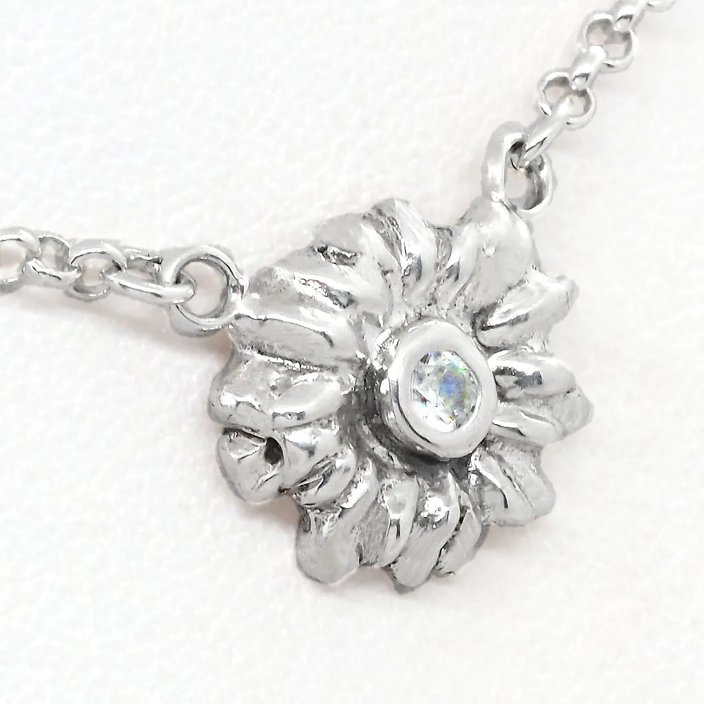 Daisy Necklace