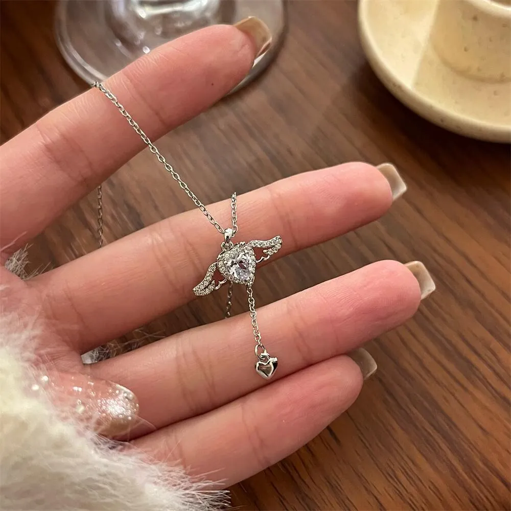 Female With Hearts Zircon Romantic Angel Clavicle Chain