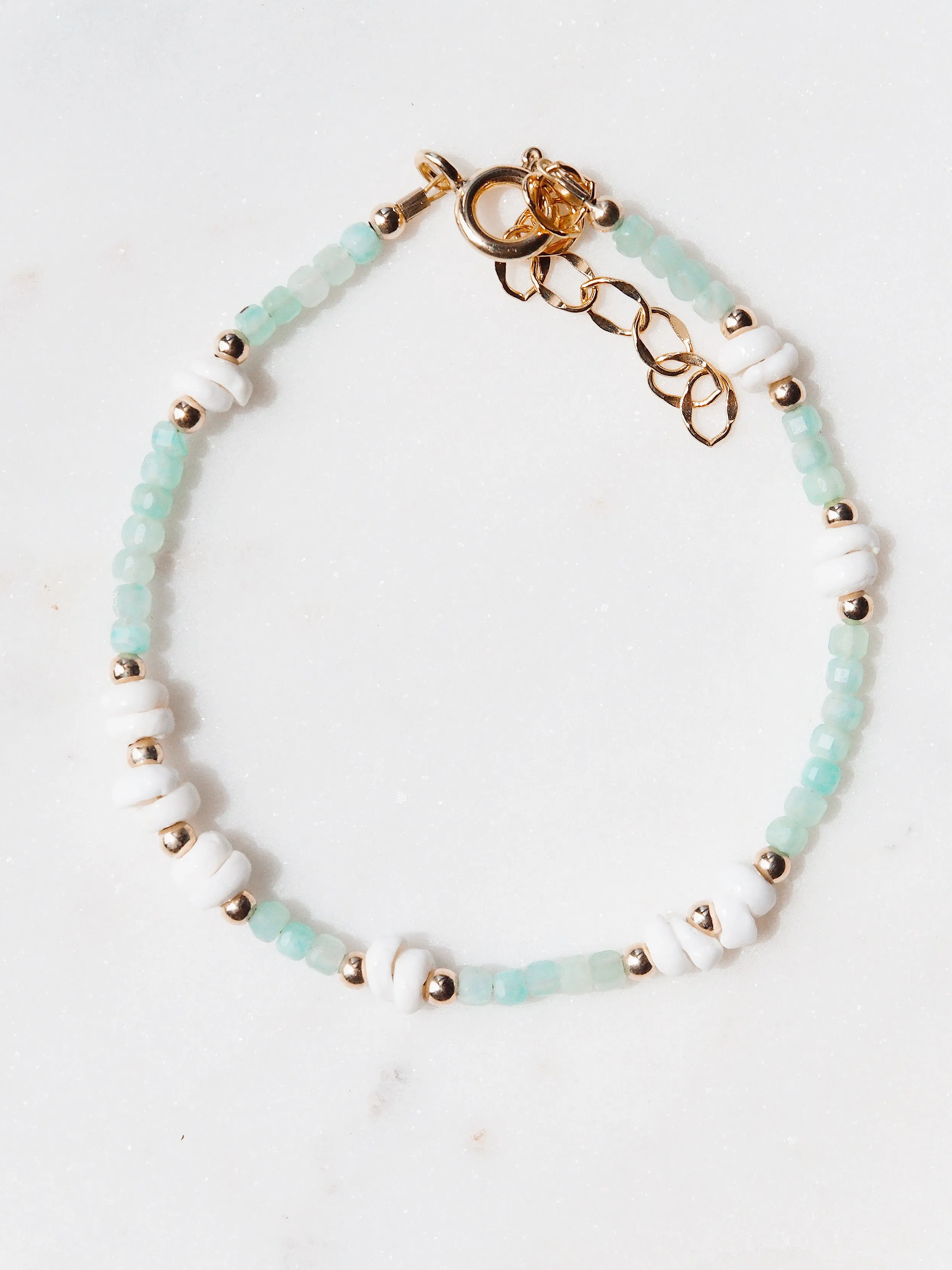 Gemstone Puka Shell Bracelet - Ke'alohi