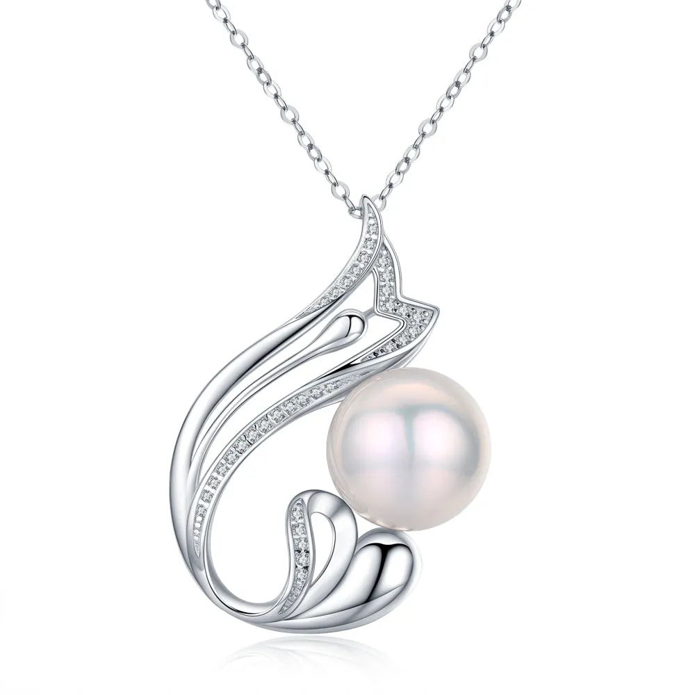 Gift by the Bay Pearl Necklace