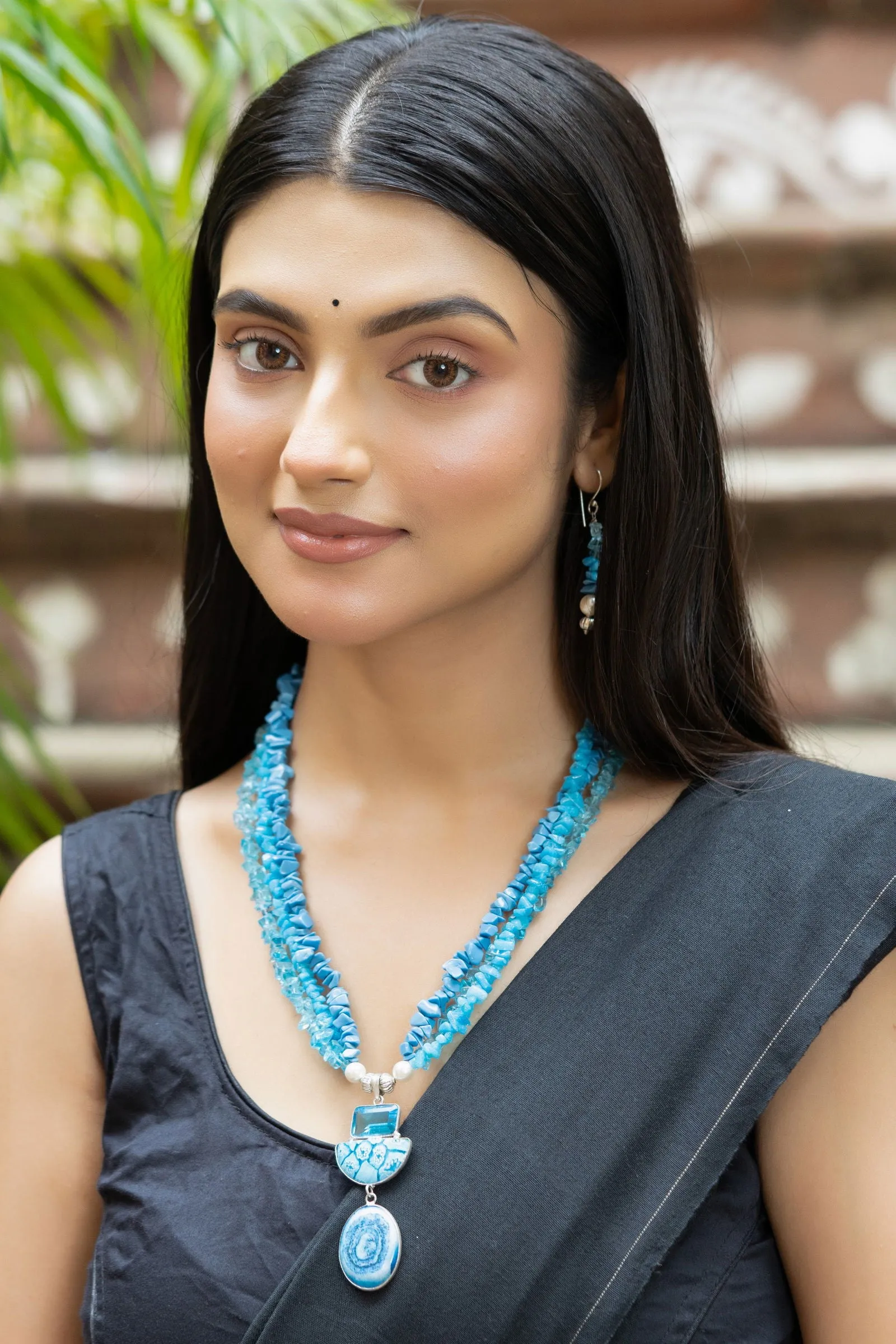 Handmade Shades of Blue Semi Precious Agate Stone Chips Necklace and Earrings Jewelry Set