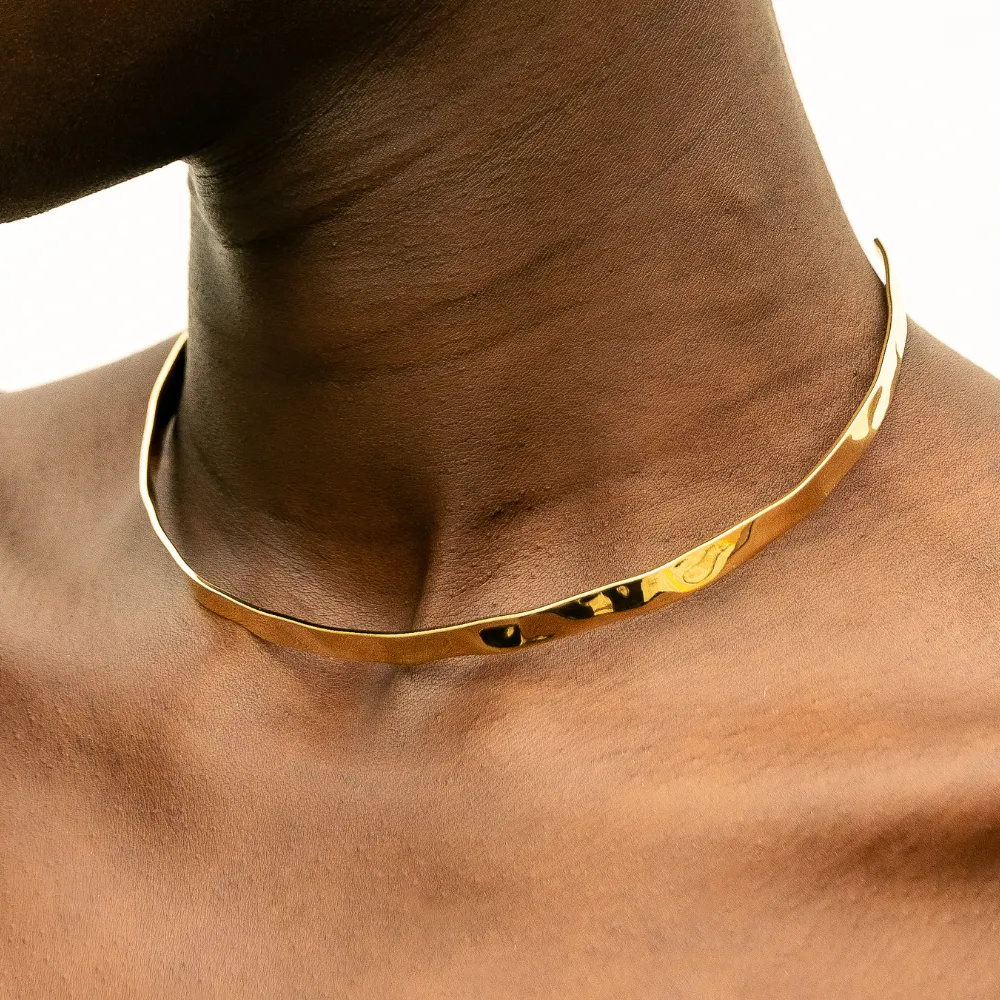 Maji Choker Necklace