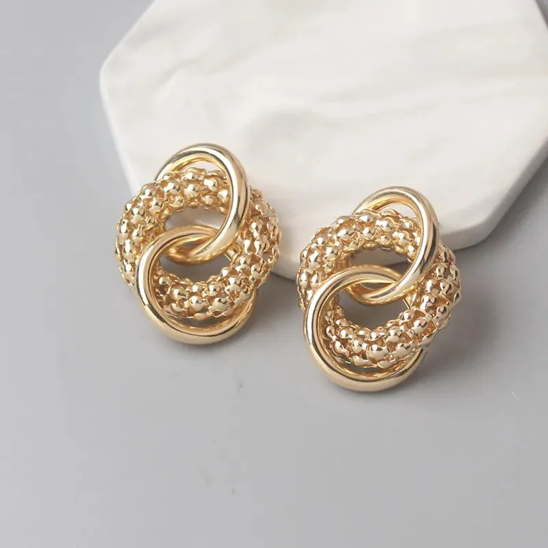 New Fashion Twist Dangle Earrings for Women Exaggerated Gold Color Metal Wrap Earrings European Ear Jewelry oorbellen