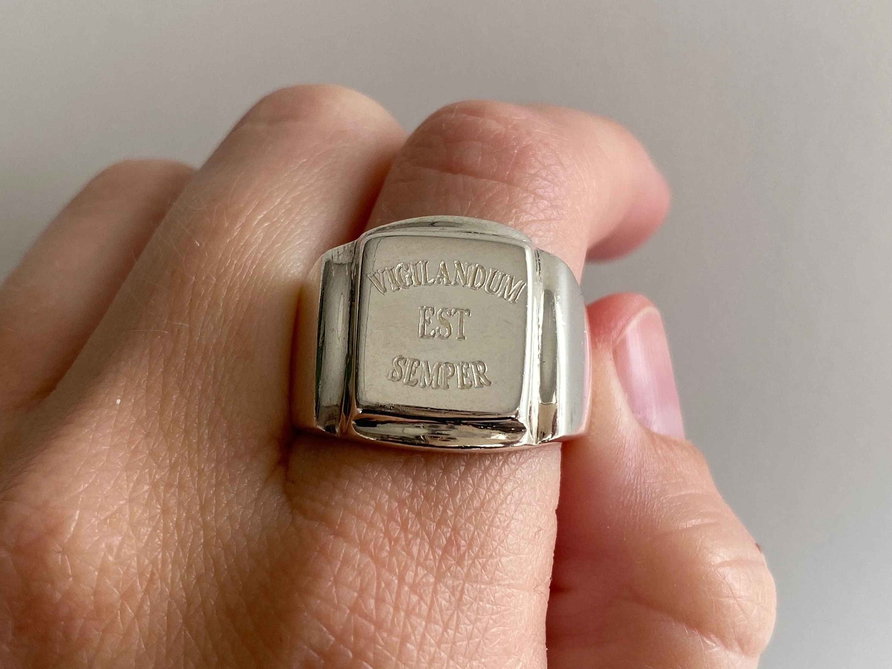 reimagined V I N T A G E // wearable sentiment / sterling silver vigilandum est semper ring / Mexican rectangle tank signet /  size 10