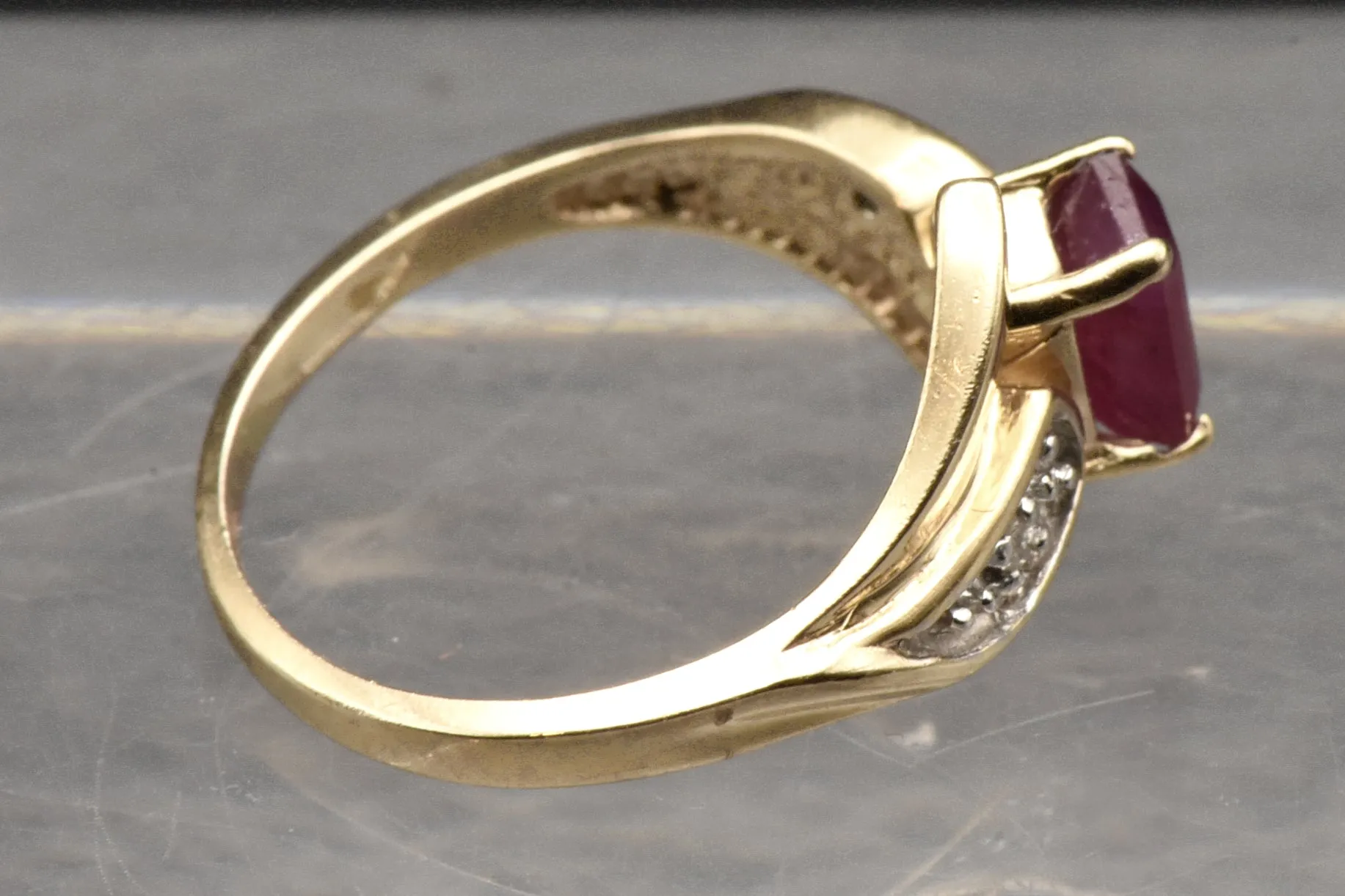 Vintage 14k Gold Ruby and Diamond Ring - Size 5