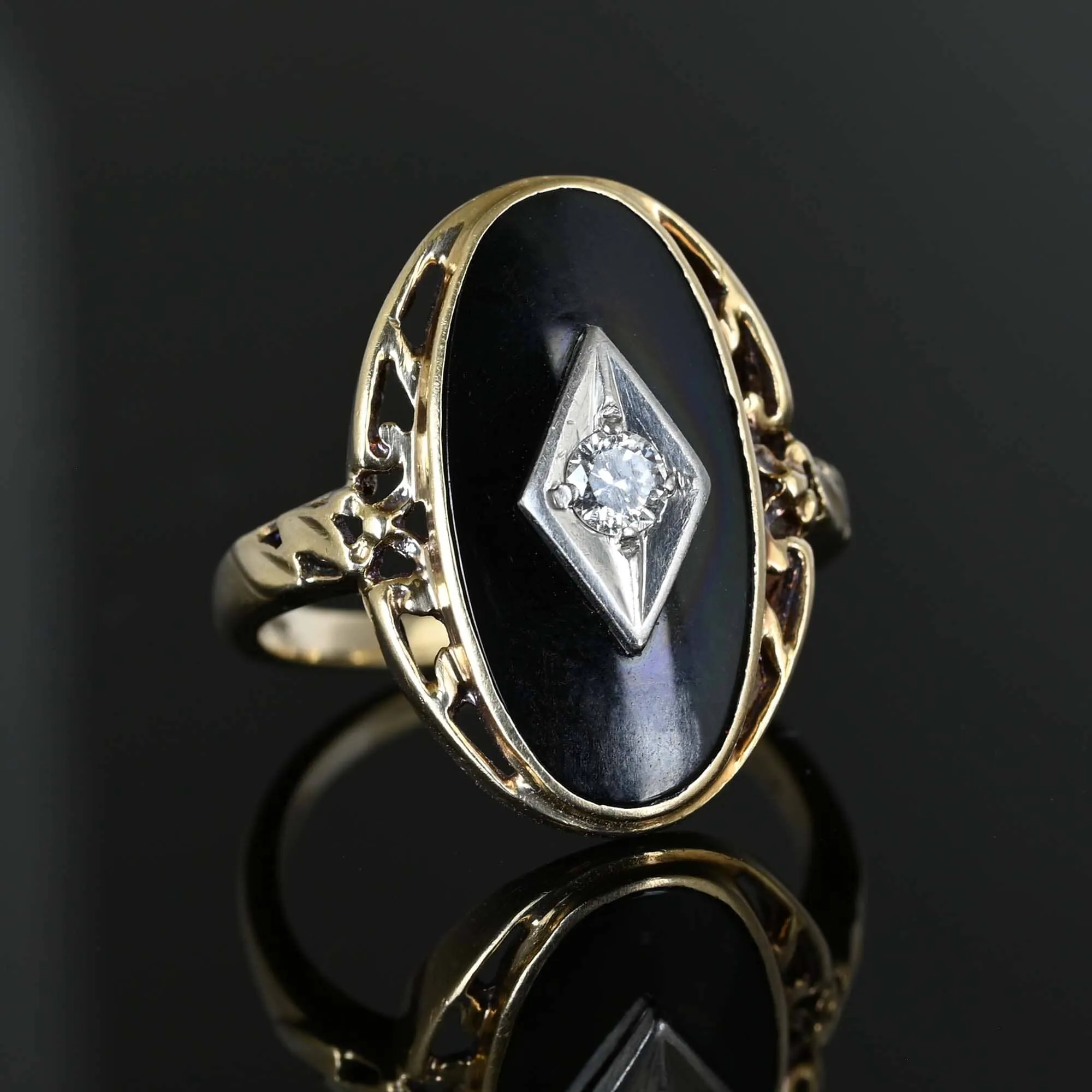 Vintage Black Onyx Diamond Ring in Gold